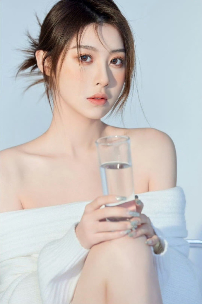 《这一秒过火》今晚首播，胡杏儿沙宝亮领衔，精彩纷呈引期待